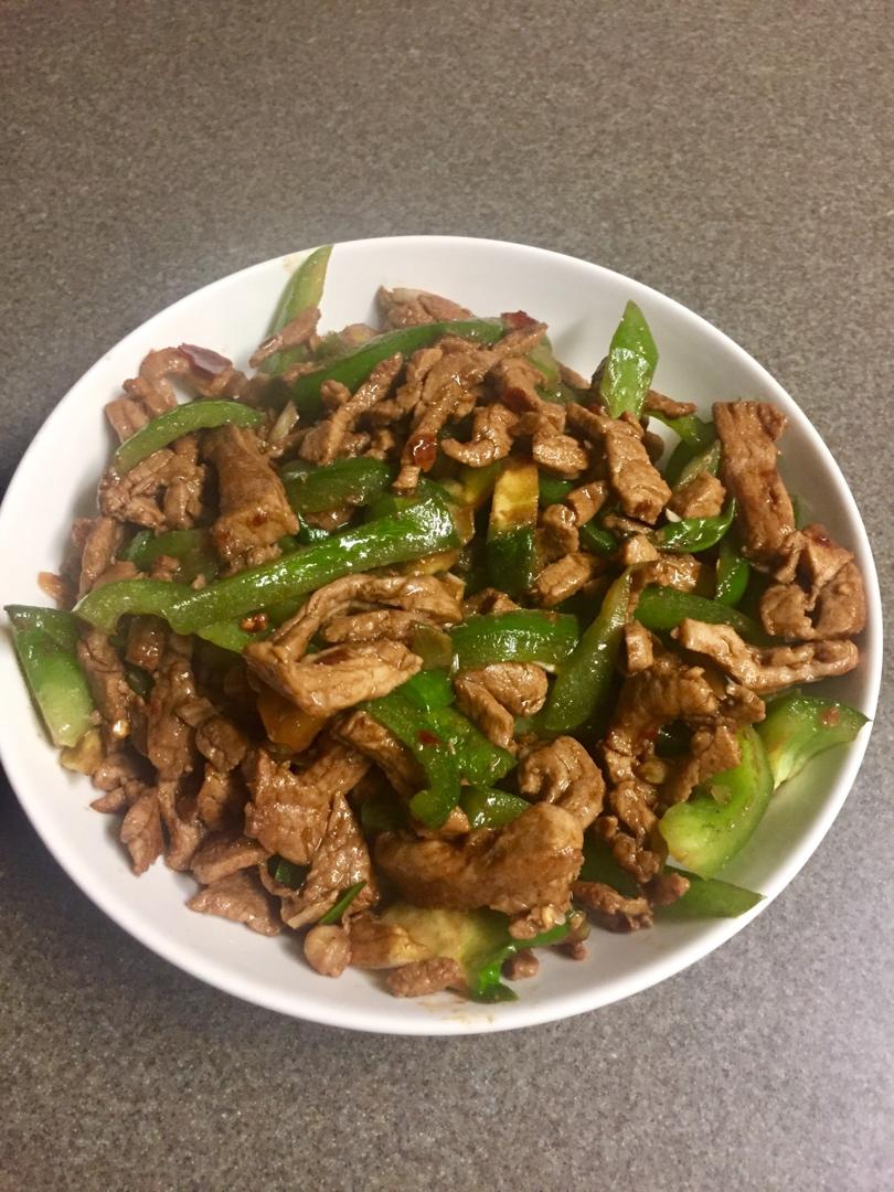 下饭神菜--青椒肉丝