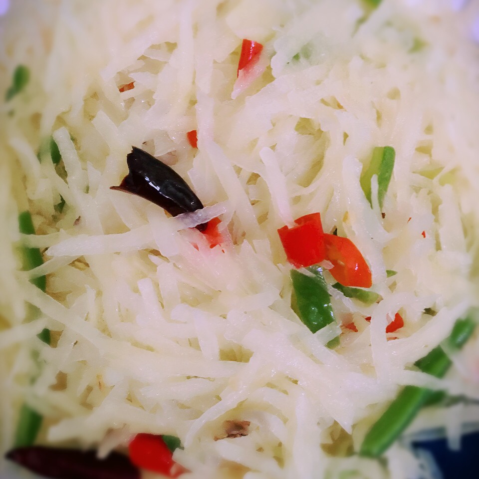 酸辣土豆丝 Shredded Potato