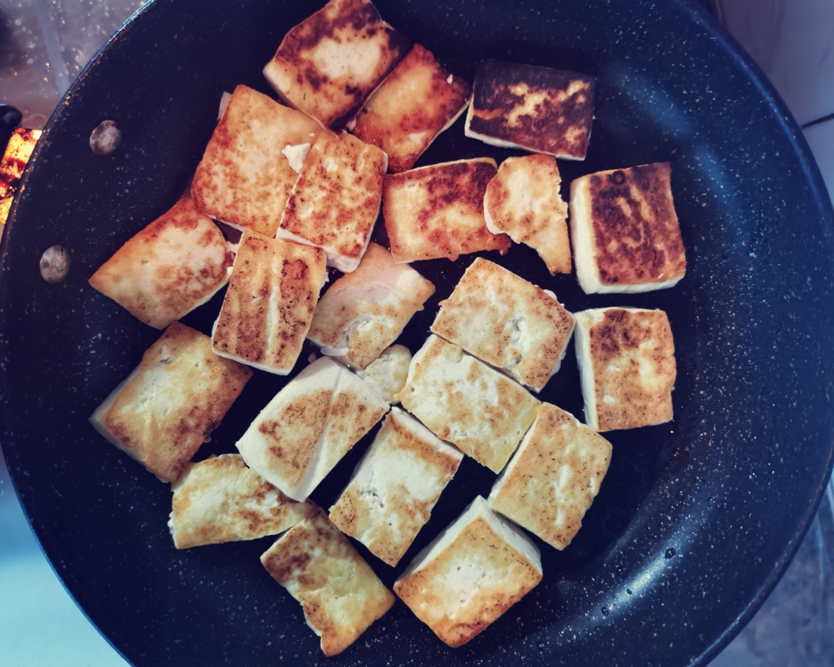 低脂少油版：下饭煎豆腐的做法 步骤2