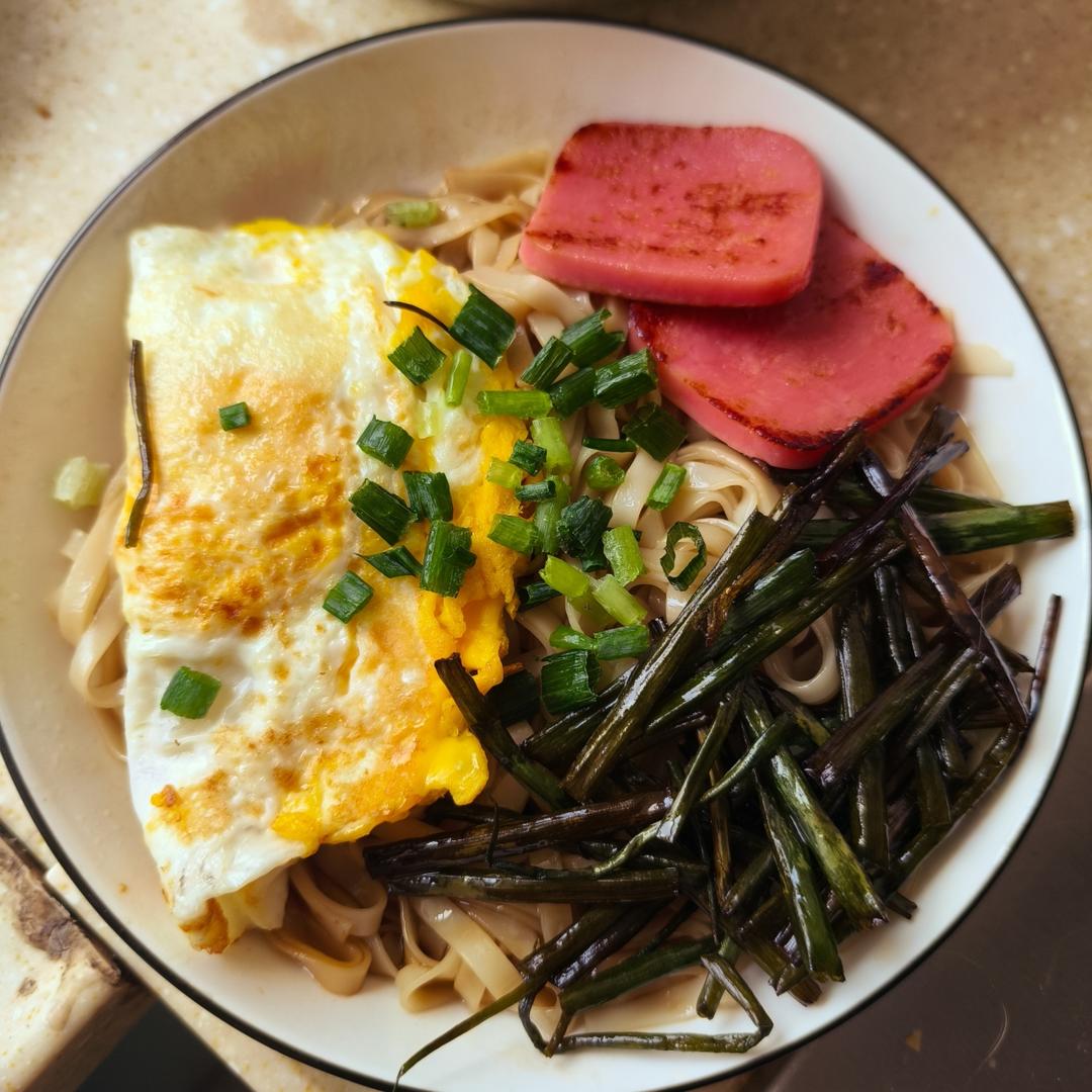 🍜向往的生活葱油拌面🍳（超详教程:炸葱油不分层的秘诀💯）👯