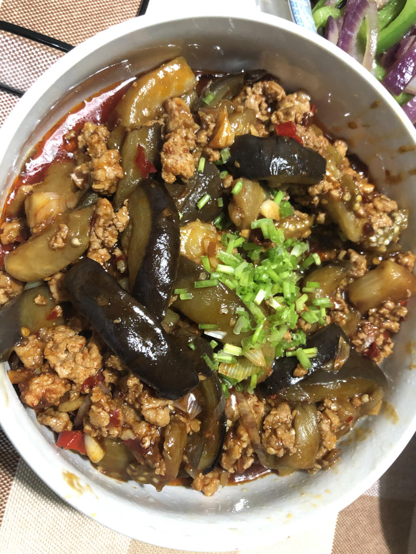 还在用老方法做茄子吗试试这个「鱼香茄子豆腐煲」史上最好吃茄子