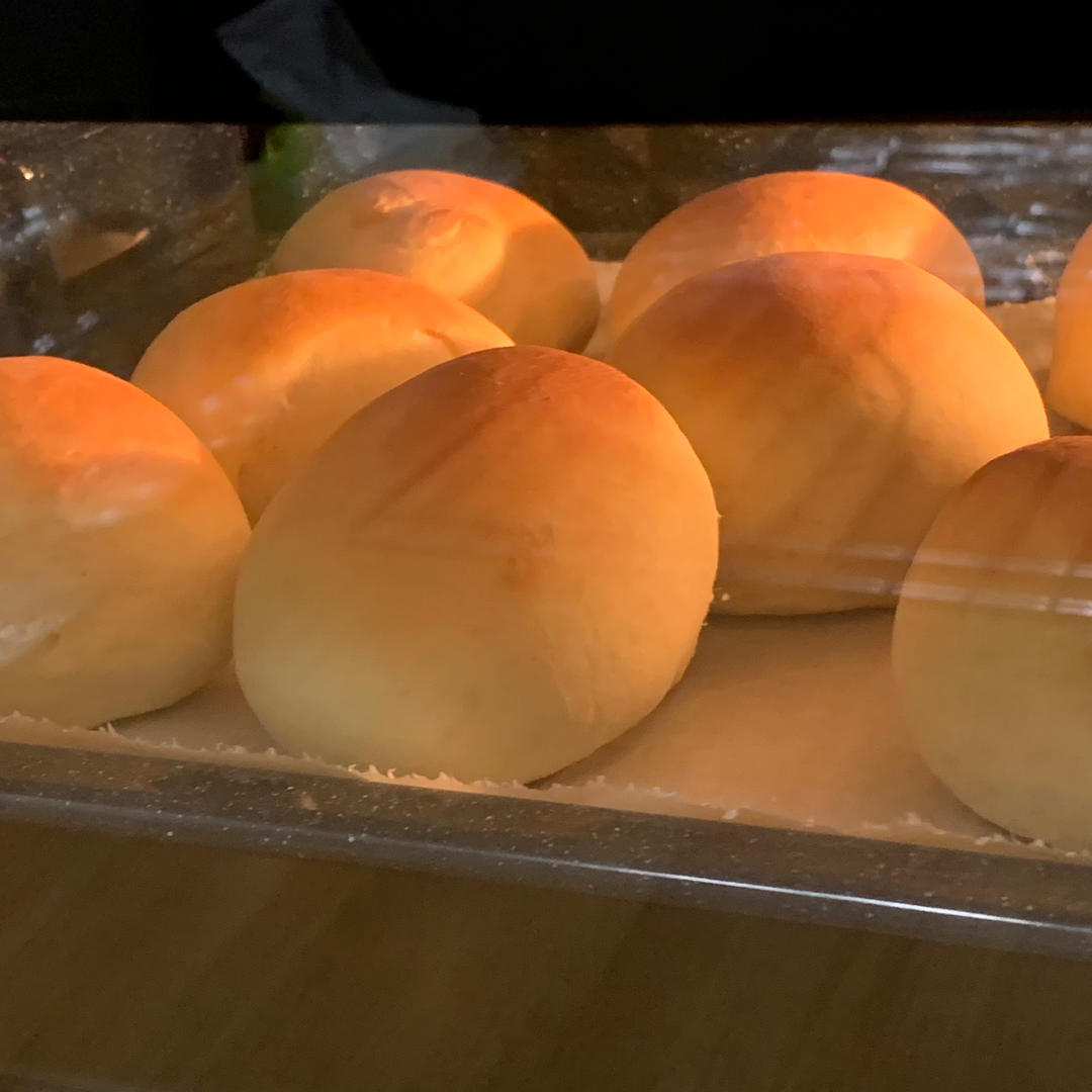 牛奶🥛豆沙蛋黄馅儿小面包🍞