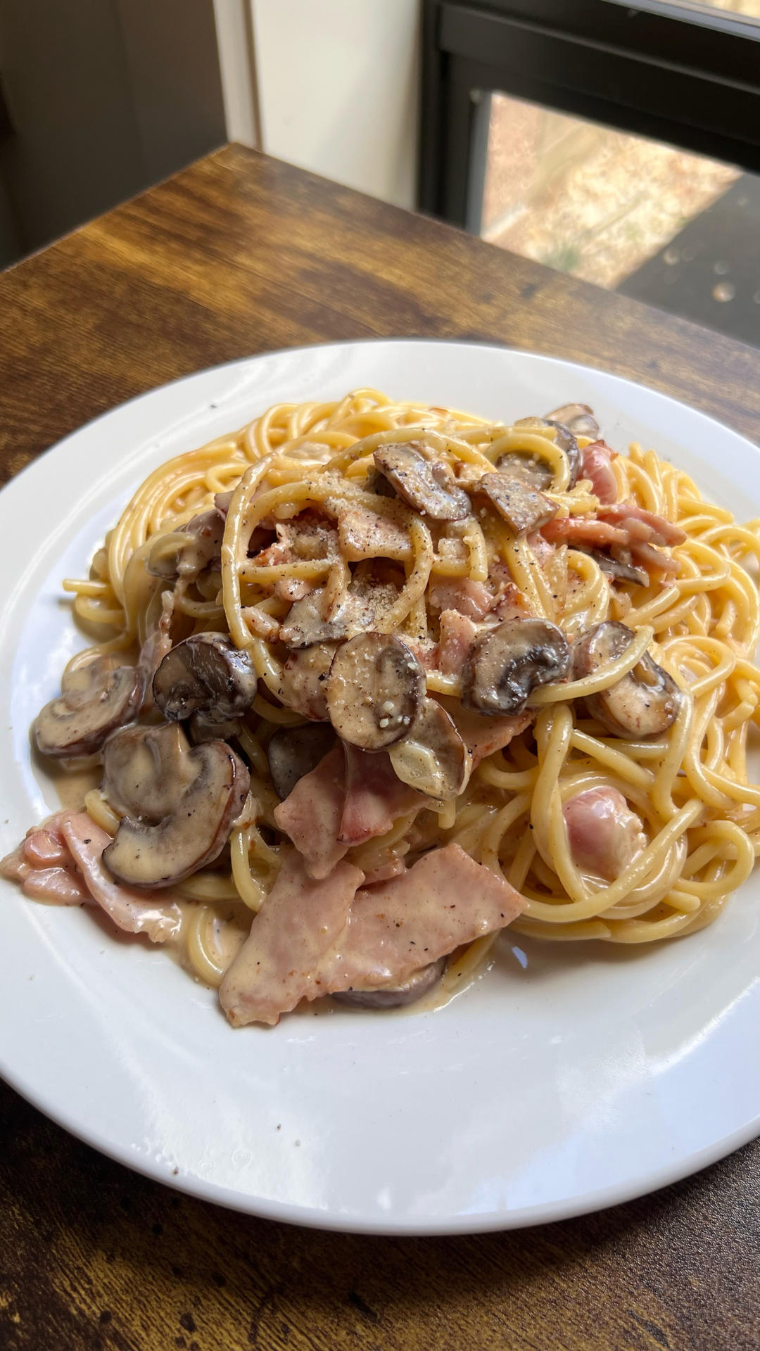 奶油蘑菇培根意大利面