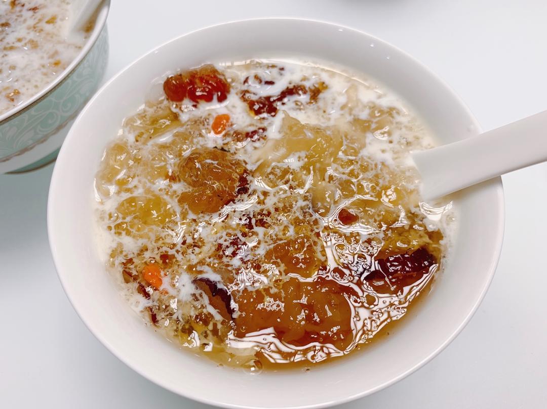 桃胶皂角米雪燕美颜羹