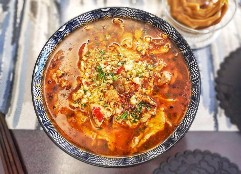 水煮牛肉：《中餐厅》张亮拿手菜（视频菜谱）