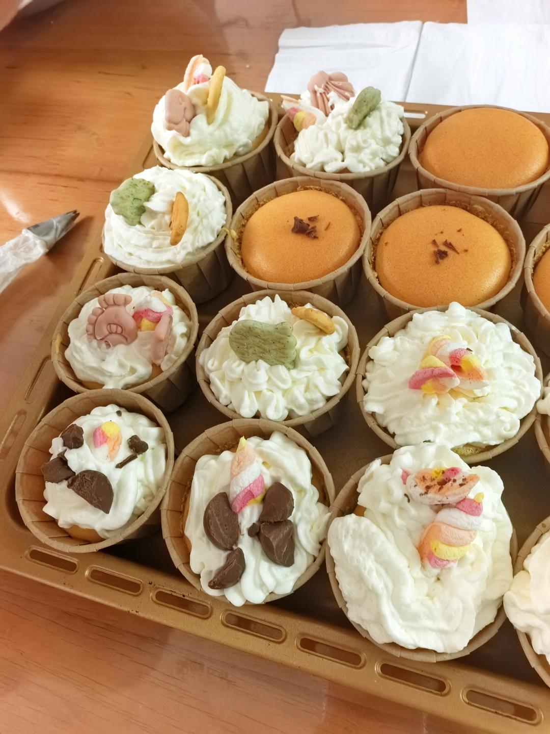 不塌陷不开裂不缩腰杯子蛋糕分享