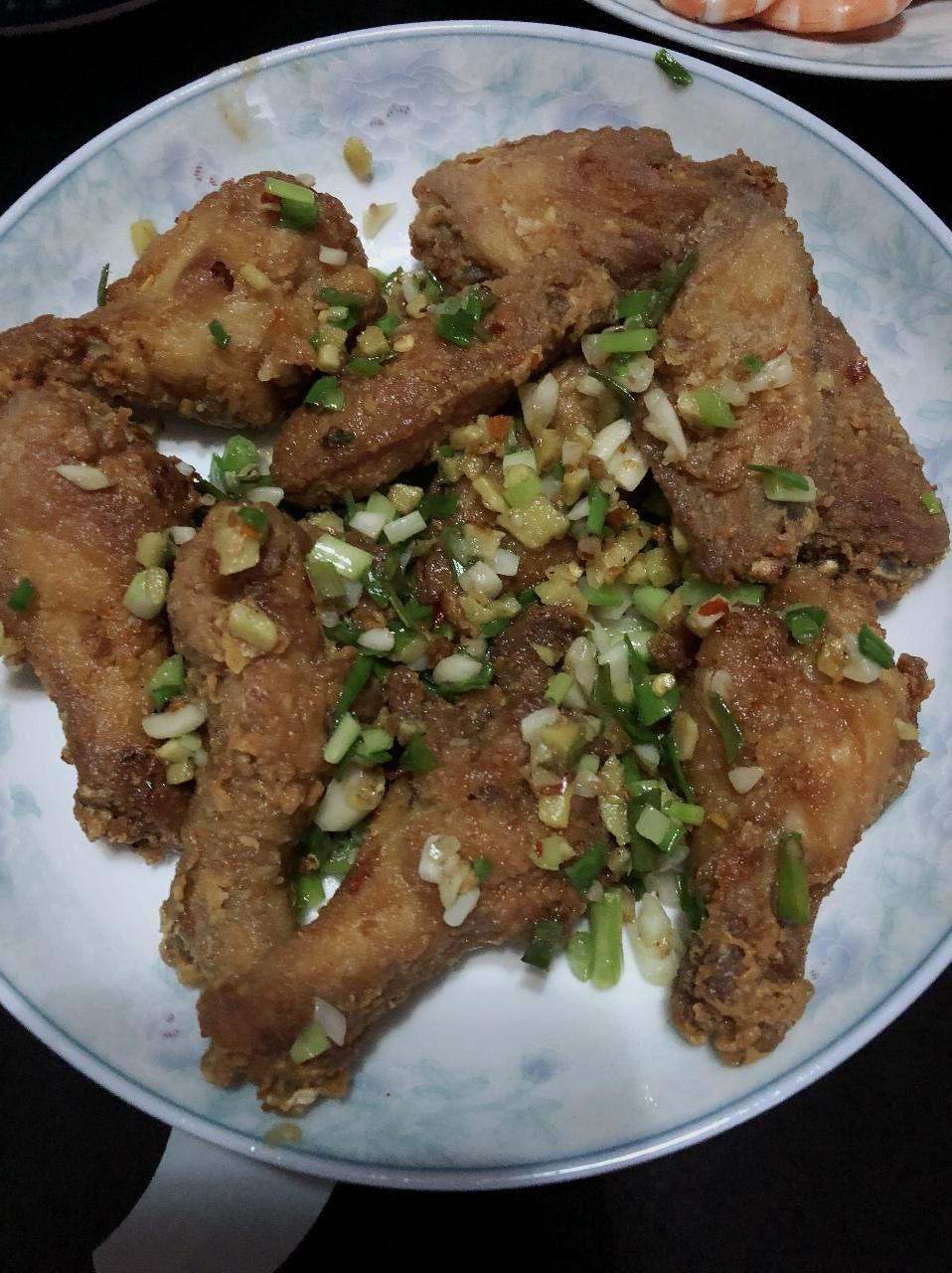 蒜香鸡翅