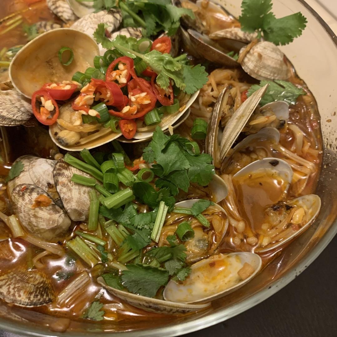 砂锅花甲粉丝煲