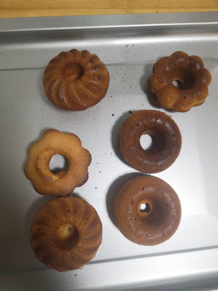 Donuts 甜甜圈🍩