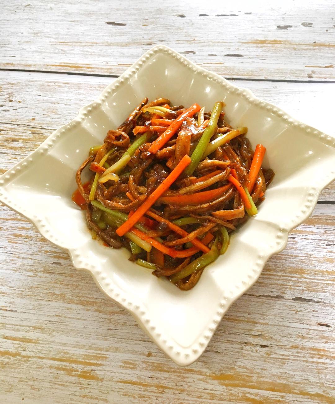 干香茶树菇的做法