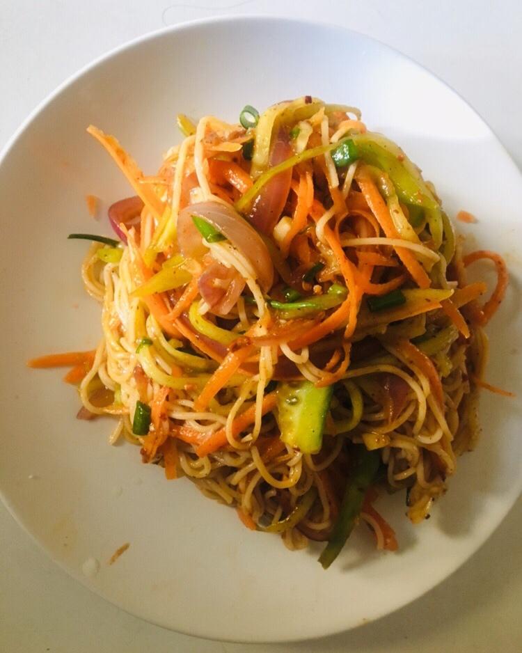 超级简单零难度夏日开胃的凉面拌面做法