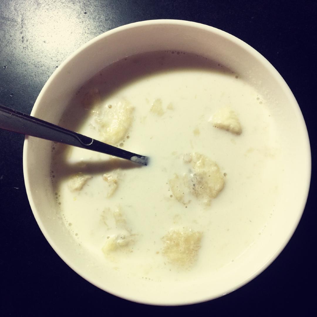 香蕉牛奶燕麦粥