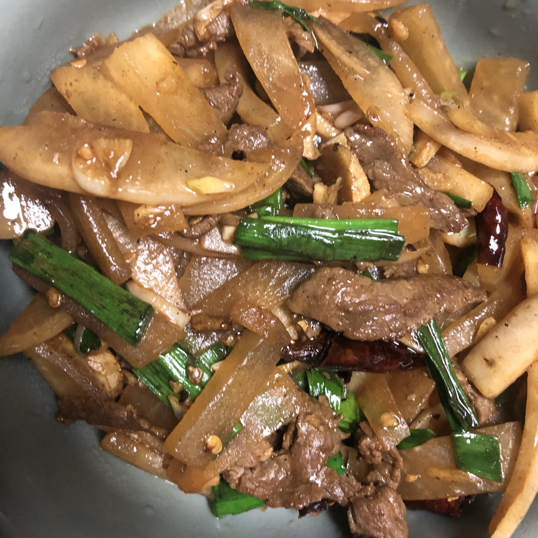 酸萝卜炒牛肉
