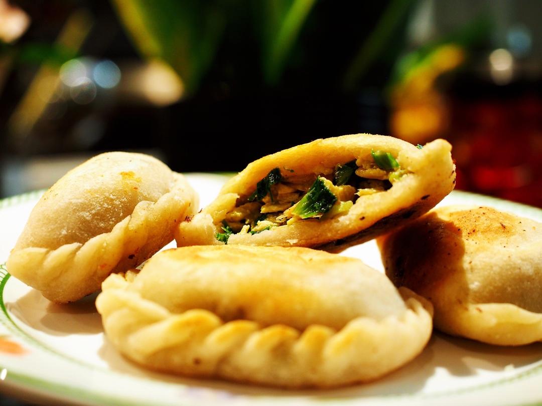 烫面手抓饼，葱油饼，韭菜盒子（内附详细做法）