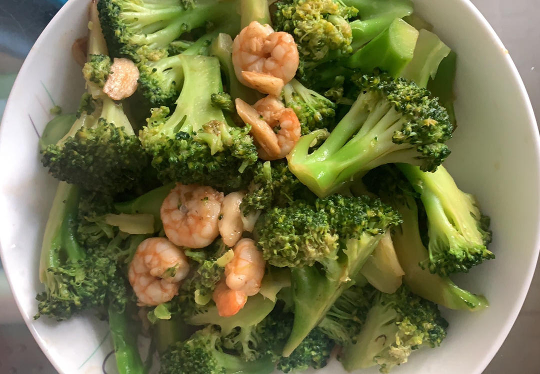 虾仁炒西兰花