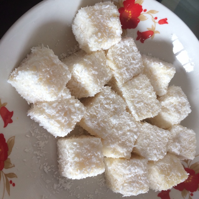 完胜85度C牛奶椰丝小方