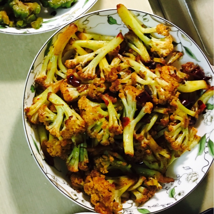 很“浪费”米饭的家常菜之一-------干锅菜花