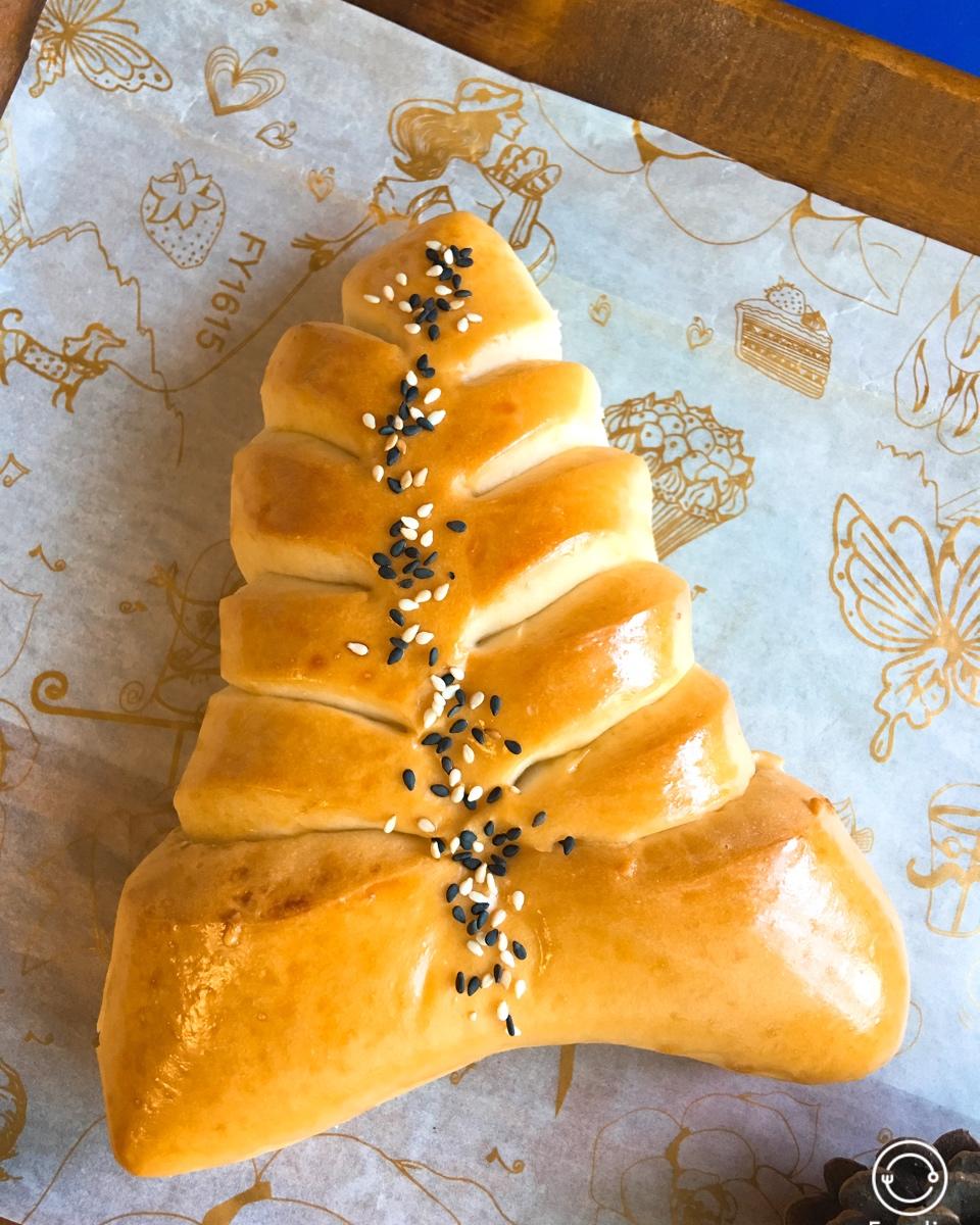 圣诞树豆沙面包