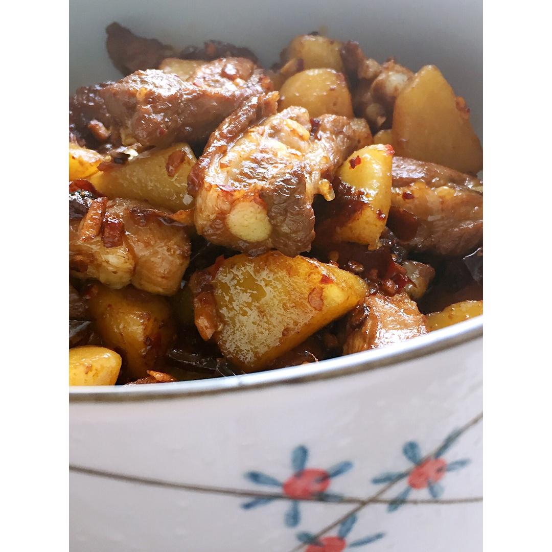 川味土豆烧排骨