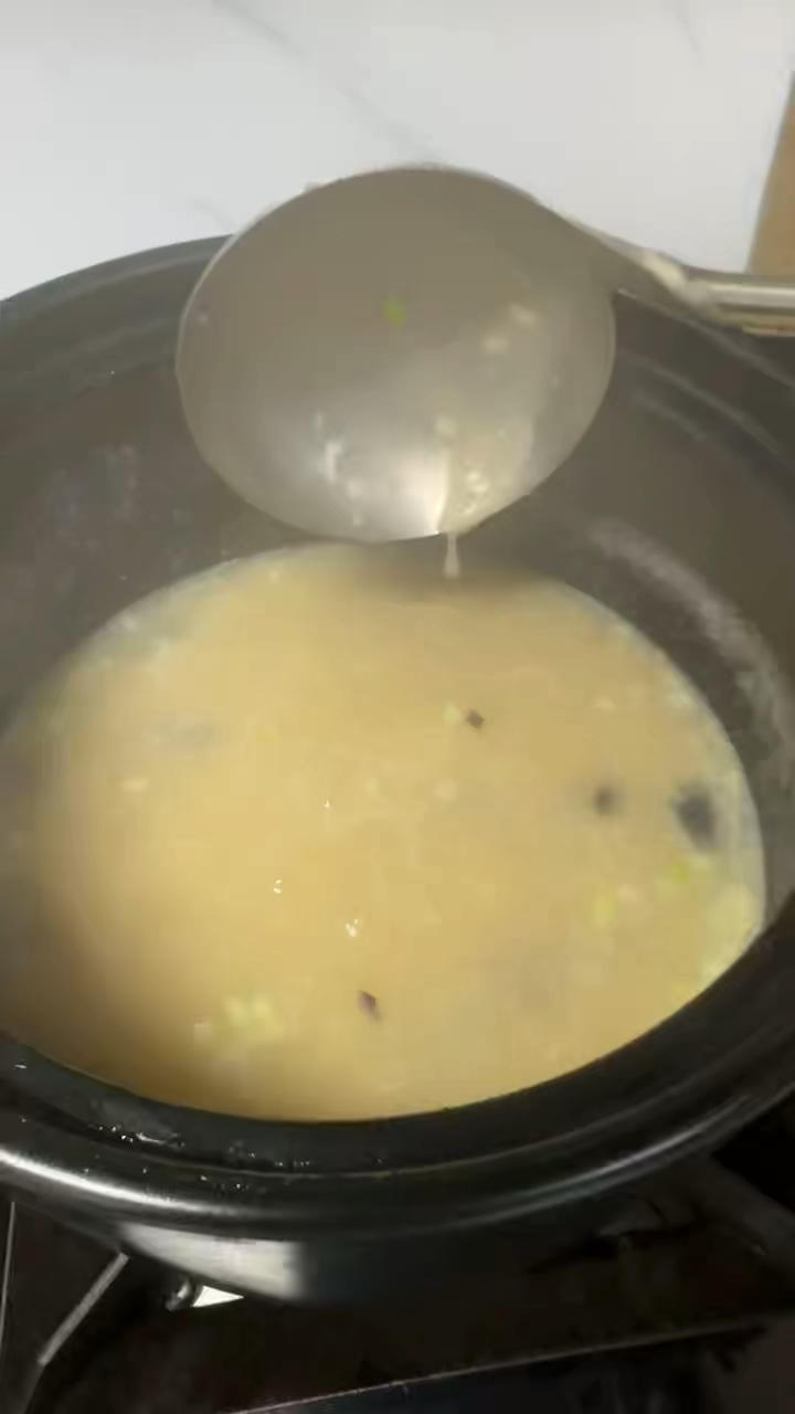 妈妈👩教我做的皮蛋瘦肉粥🥣简单快捷美味😋