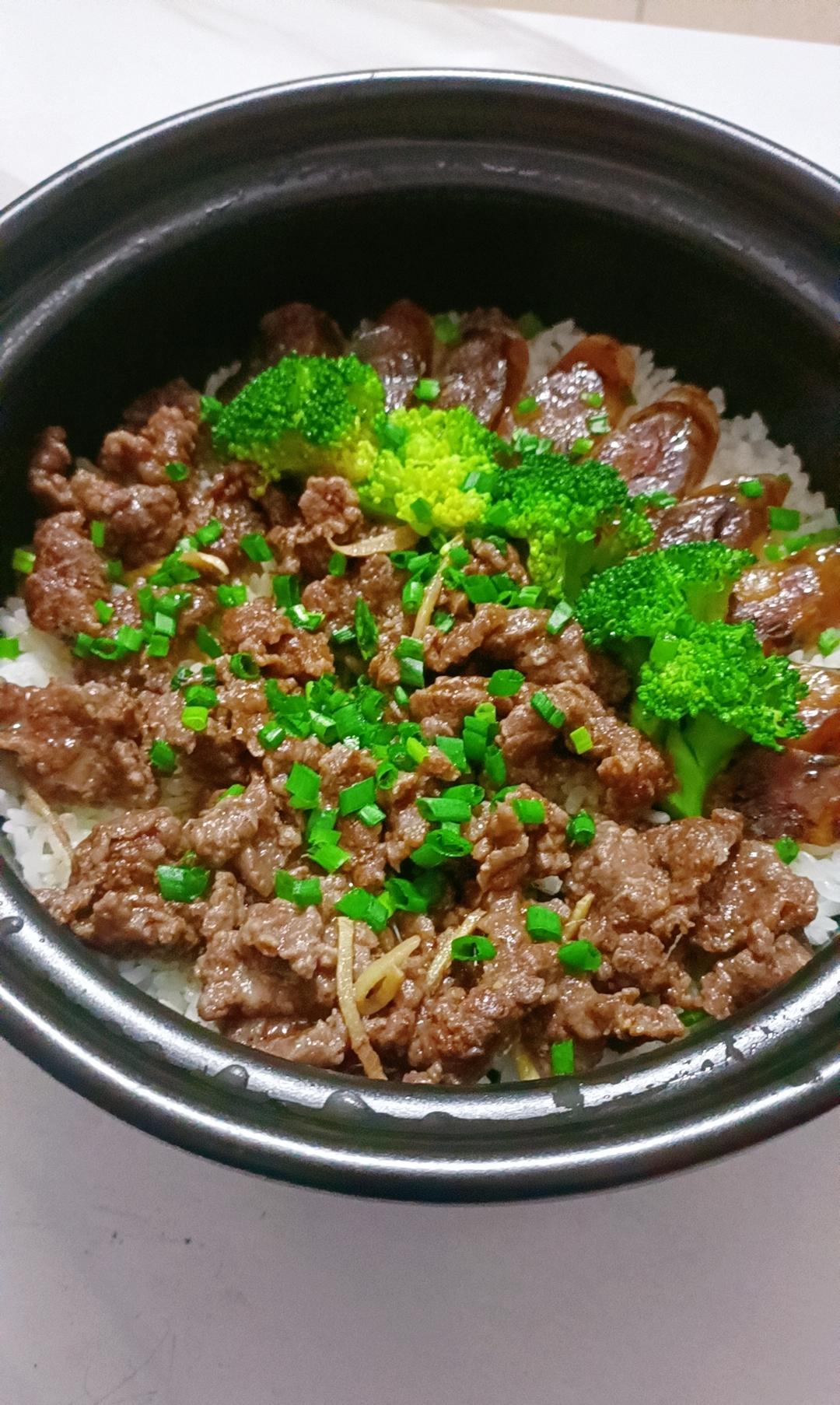 腊肠牛肉煲仔饭的做法 步骤15