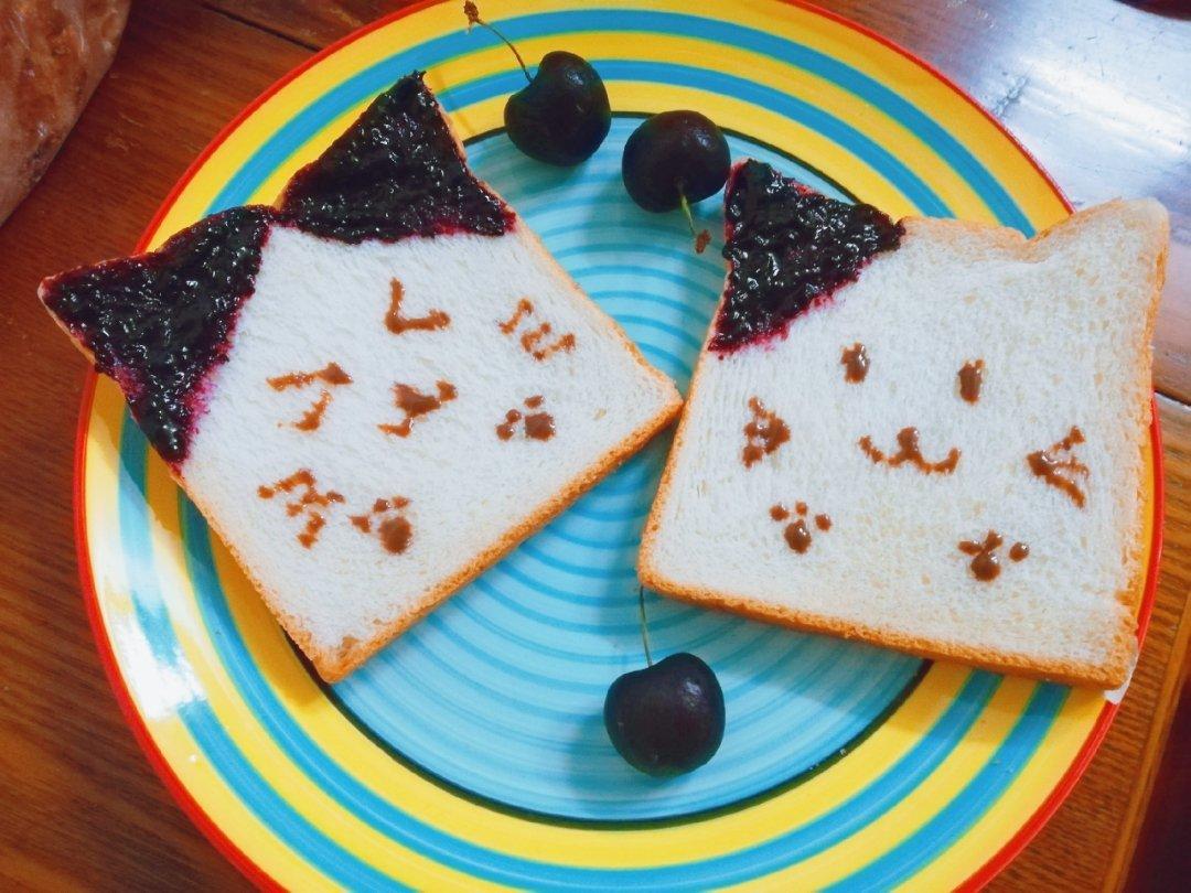 花样吐司卡通早餐
