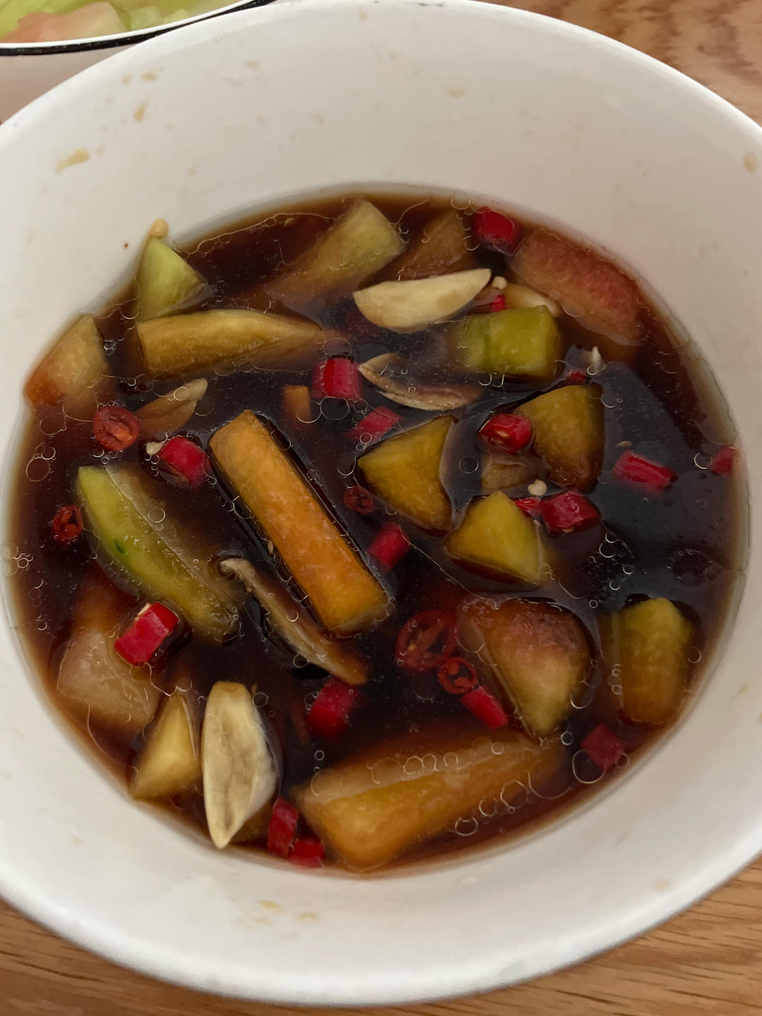 果然是来报恩的🍉酸爽脆口的凉拌西瓜皮也太好吃了吧！