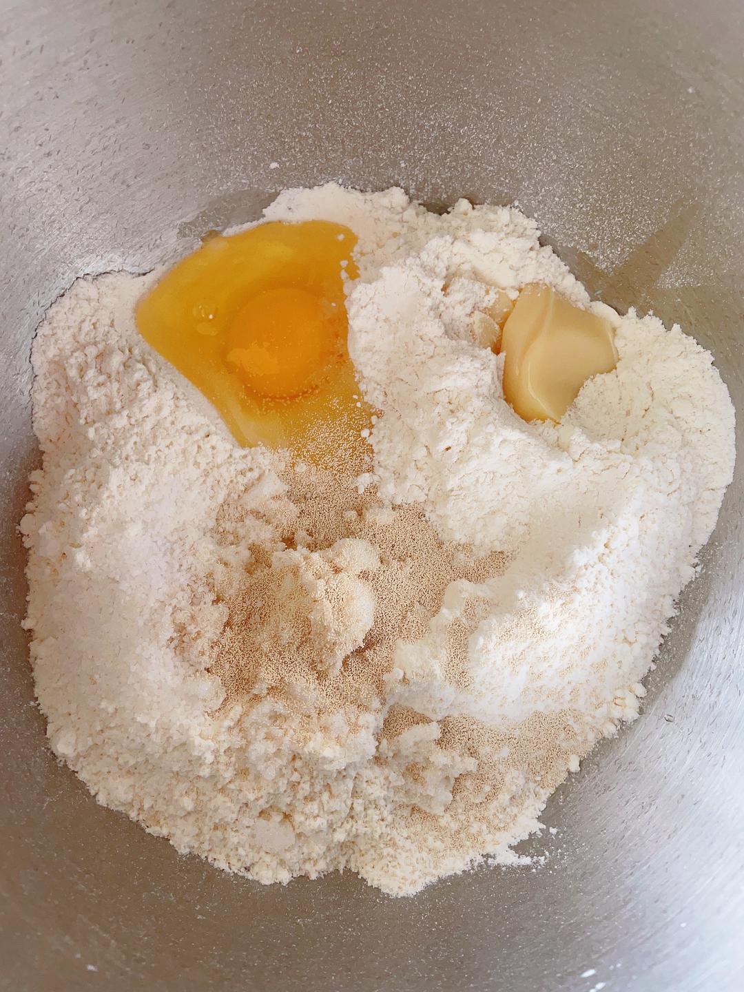 纯奶手撕吐司的做法 步骤1