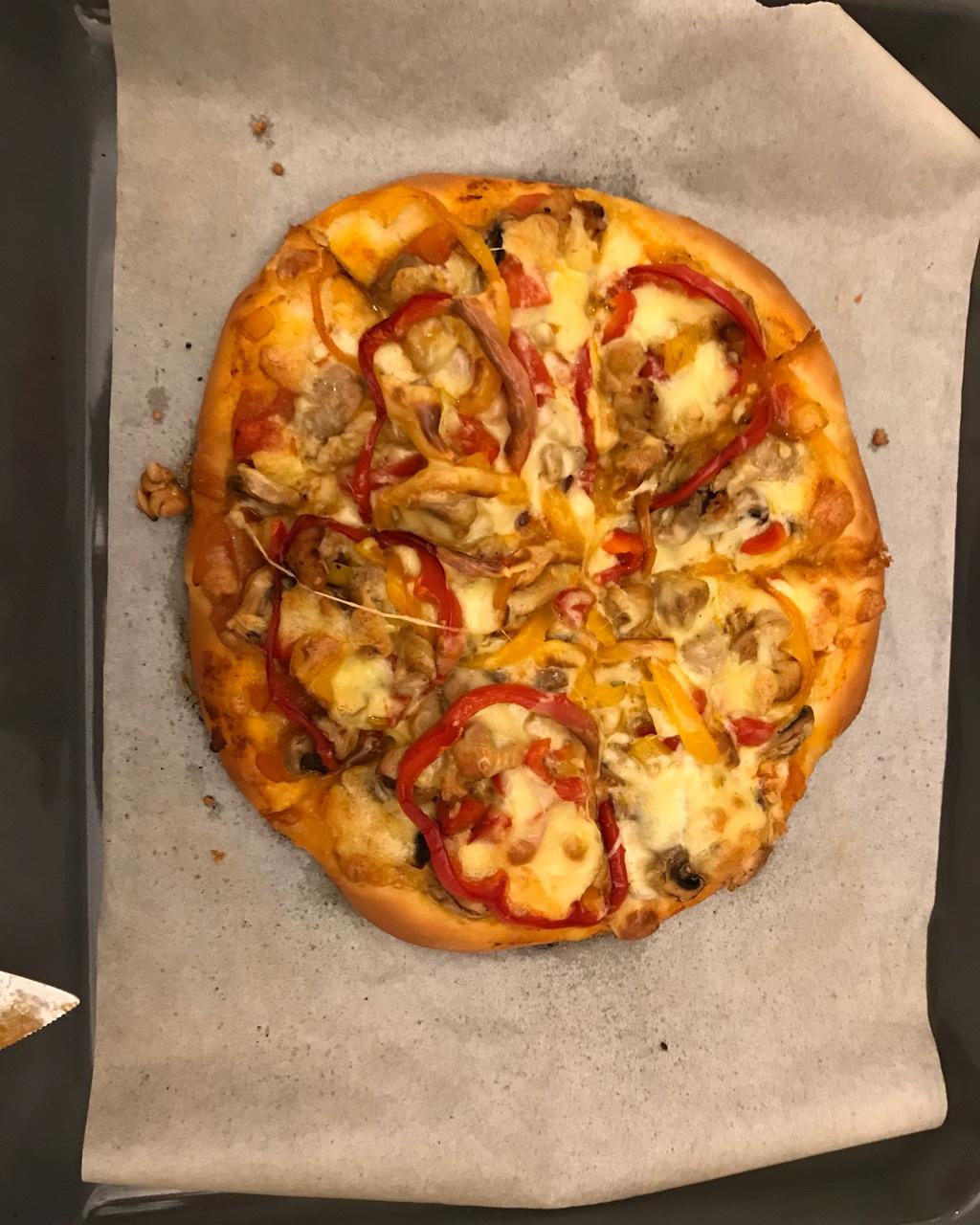 8寸纯手工什锦披萨