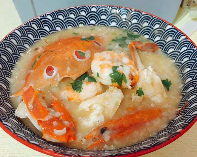 潮汕鲜虾螃蟹砂锅粥的做法