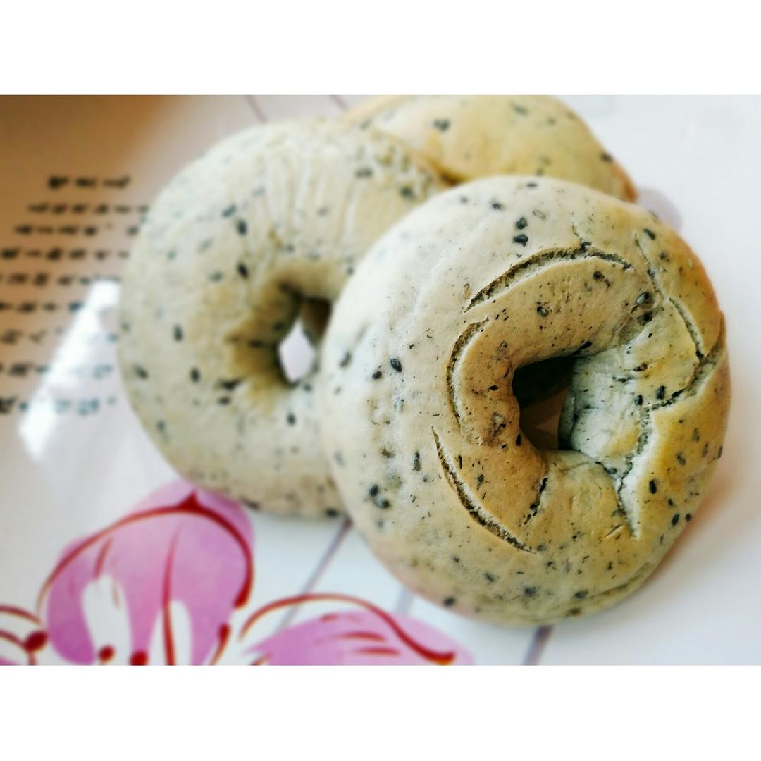 黑芝麻贝果