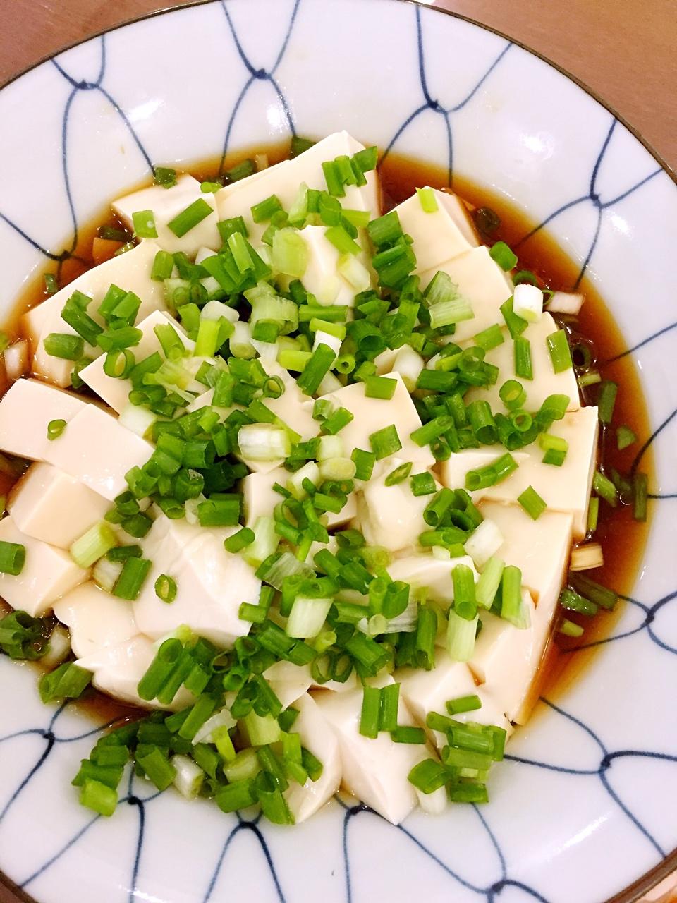 芥末jiemo做的小葱拌豆腐