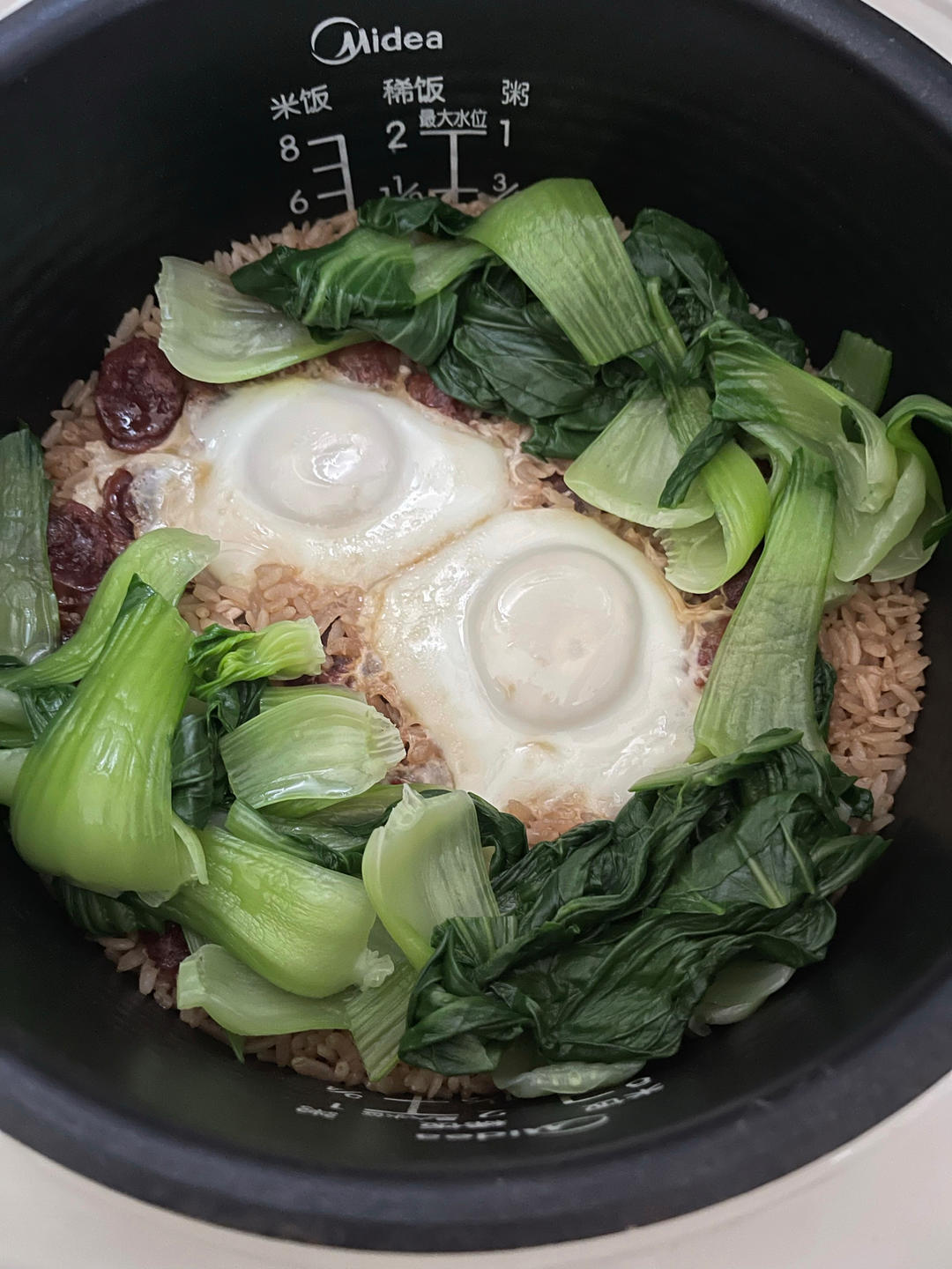 懒人电饭锅香肠焖饭/煲仔饭