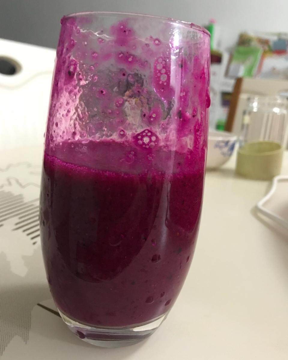 红肉火龙果汁