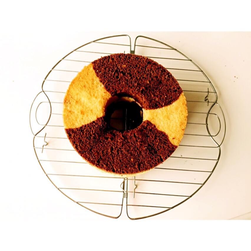 可可双色戚风（奶牛戚风）～17厘米加高戚风模或者18厘米戚风模