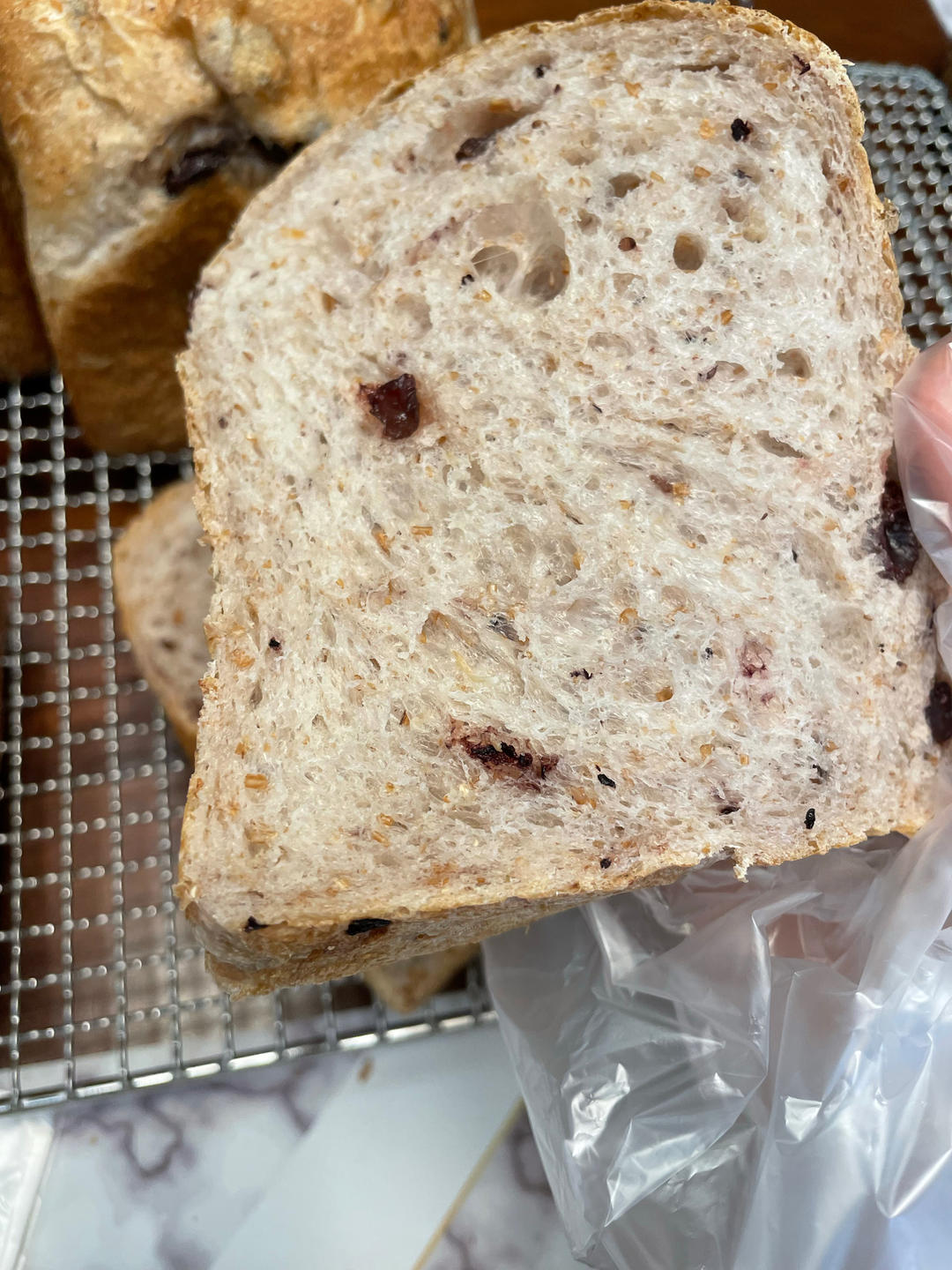 软噗噗的红酒全麦小葡萄