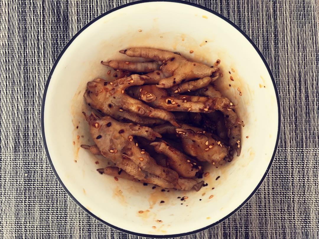 停不下来的秘制凉拌鸡爪