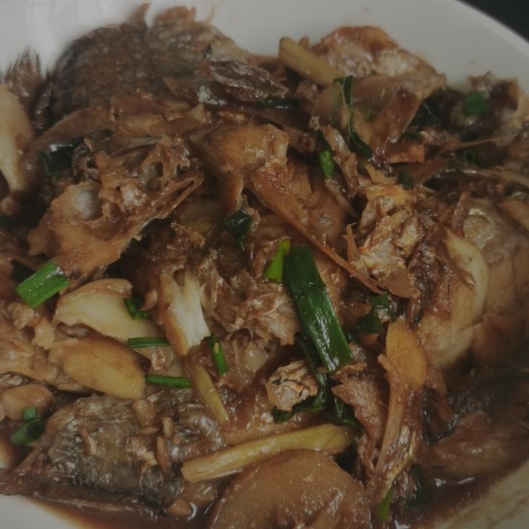 红烧黄鱼—鱼皮不破的小窍门