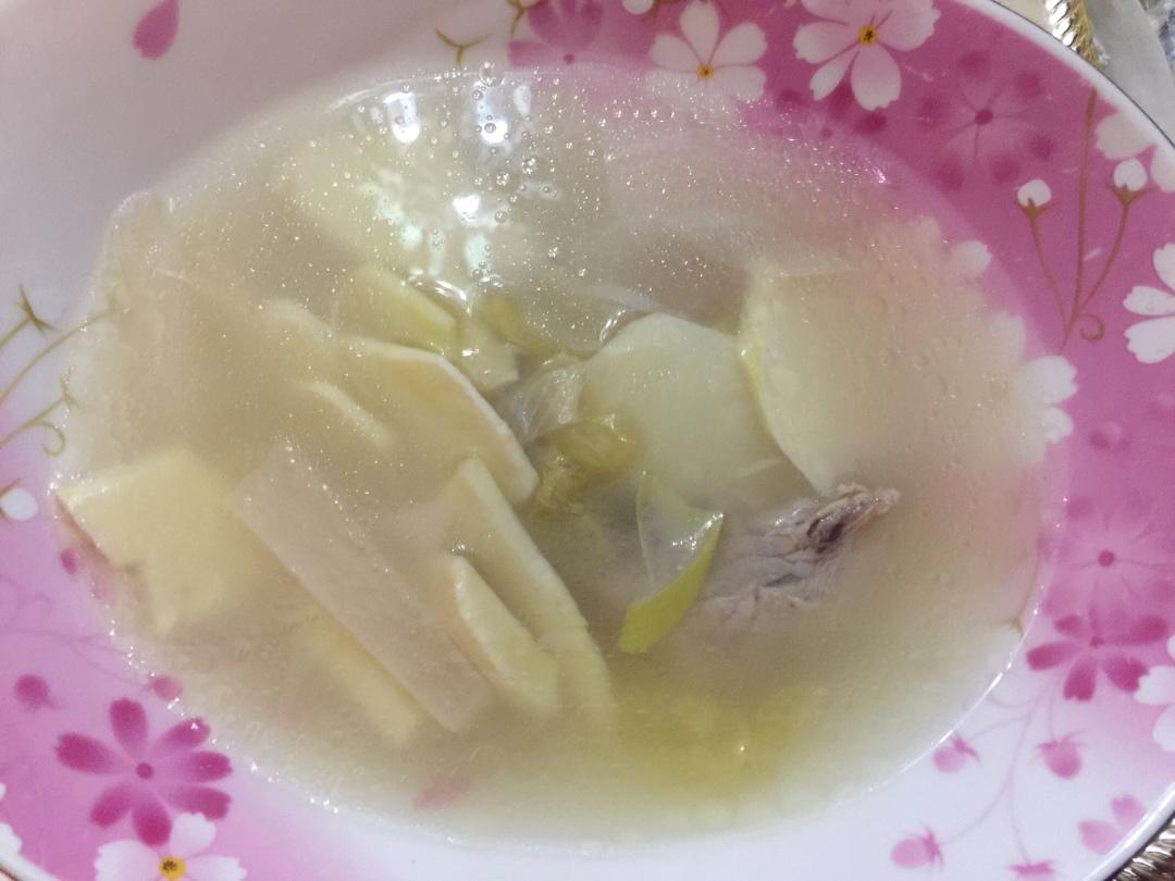 酸萝卜老鸭汤