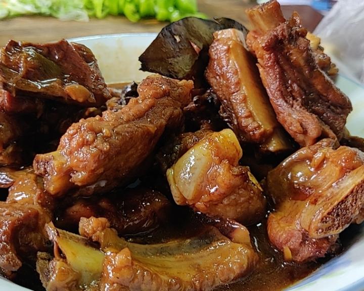 懒人版炖排骨的做法