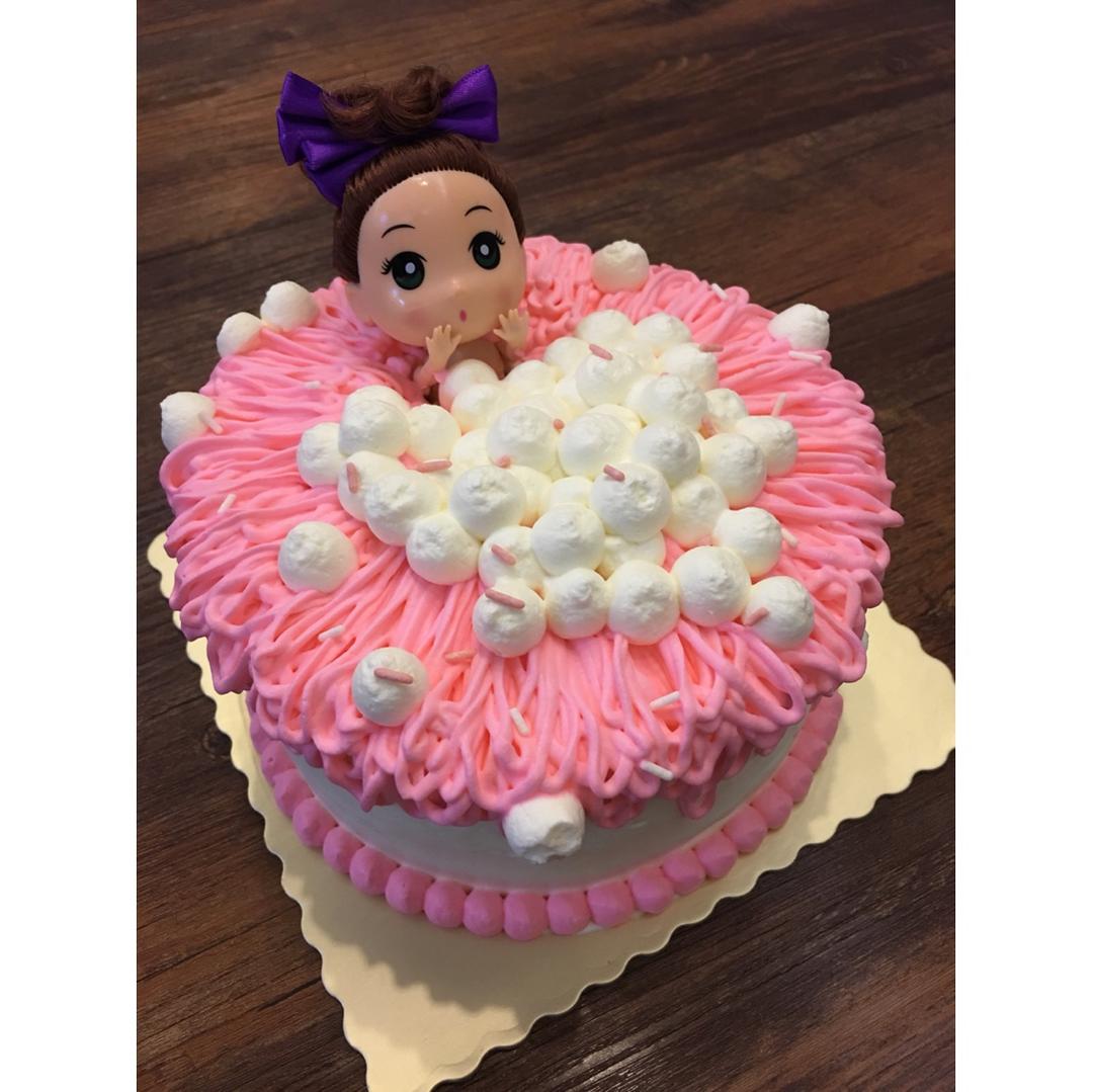 1900fish做的迷糊娃娃泡泡浴蛋糕