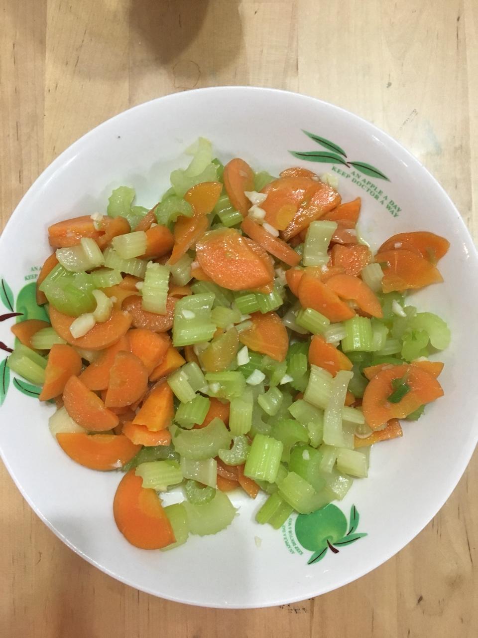 芹菜胡萝卜