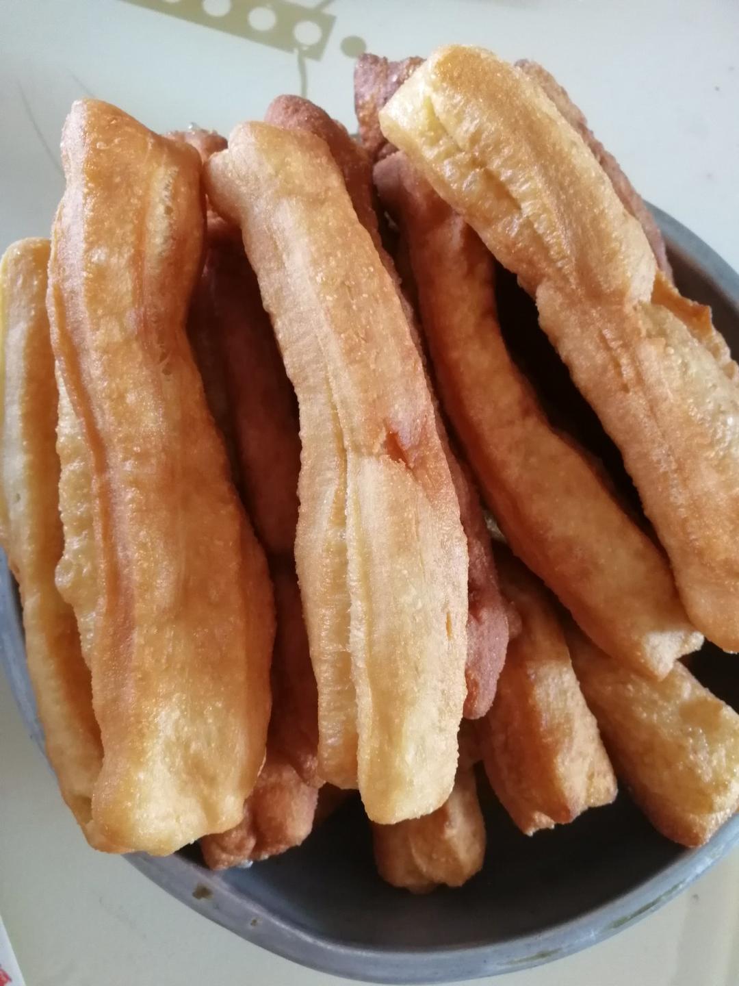 无任何添加的健康油条