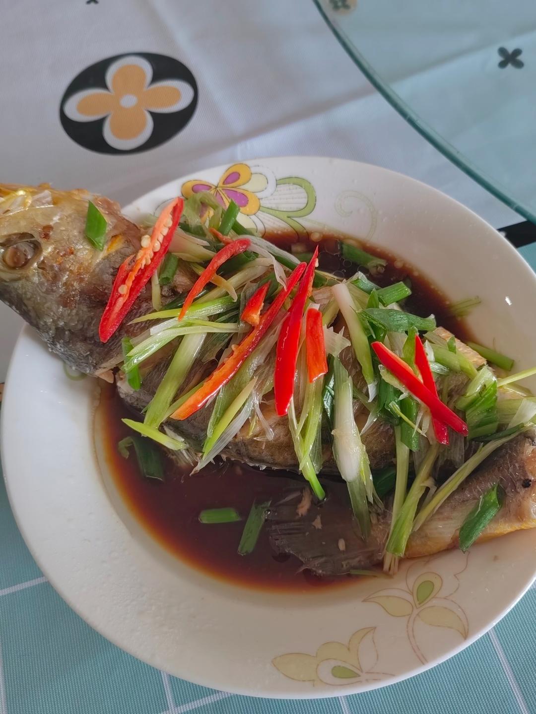 零难度♨️清蒸大黄鱼，肉质超鲜嫩~