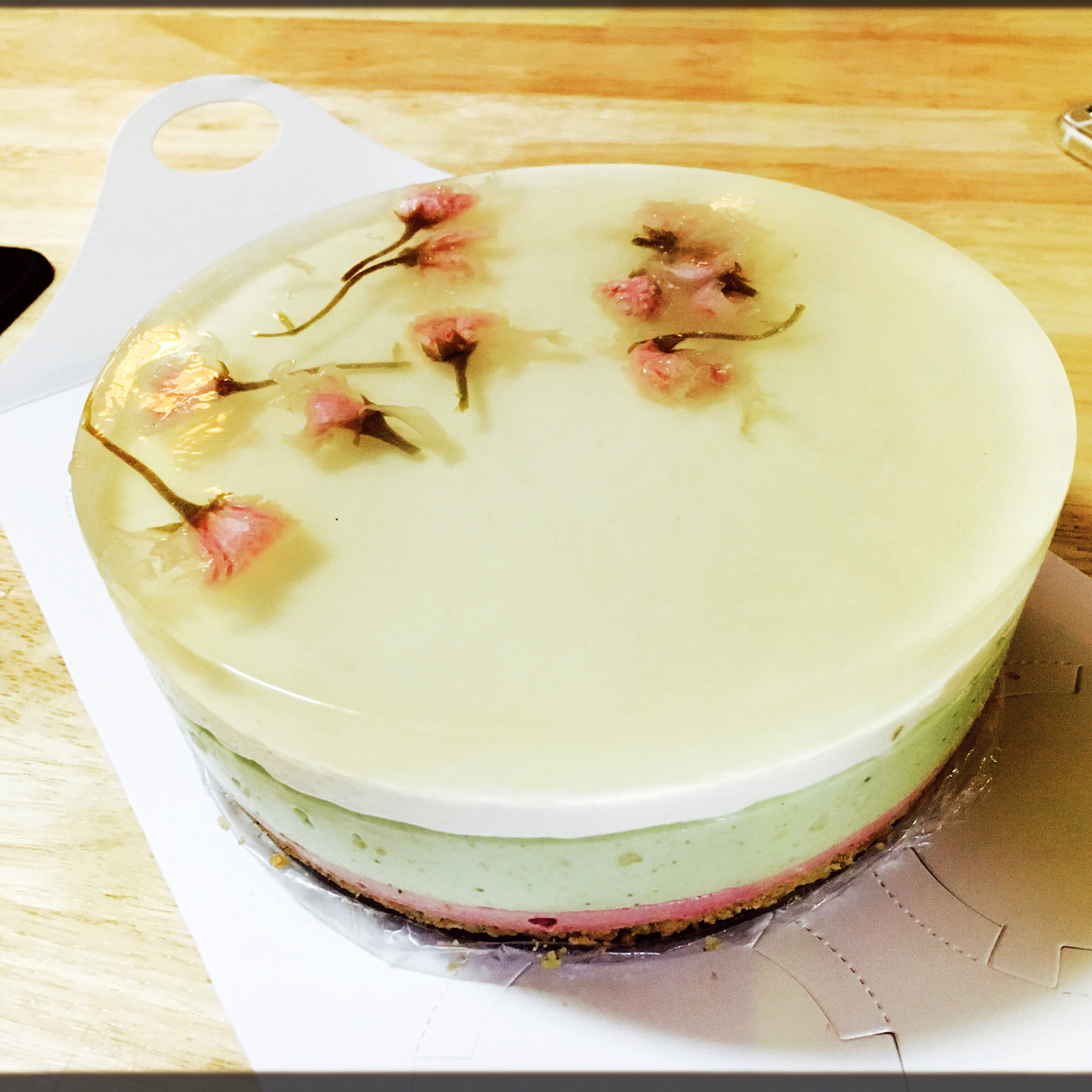 樱花彩虹慕斯蛋糕