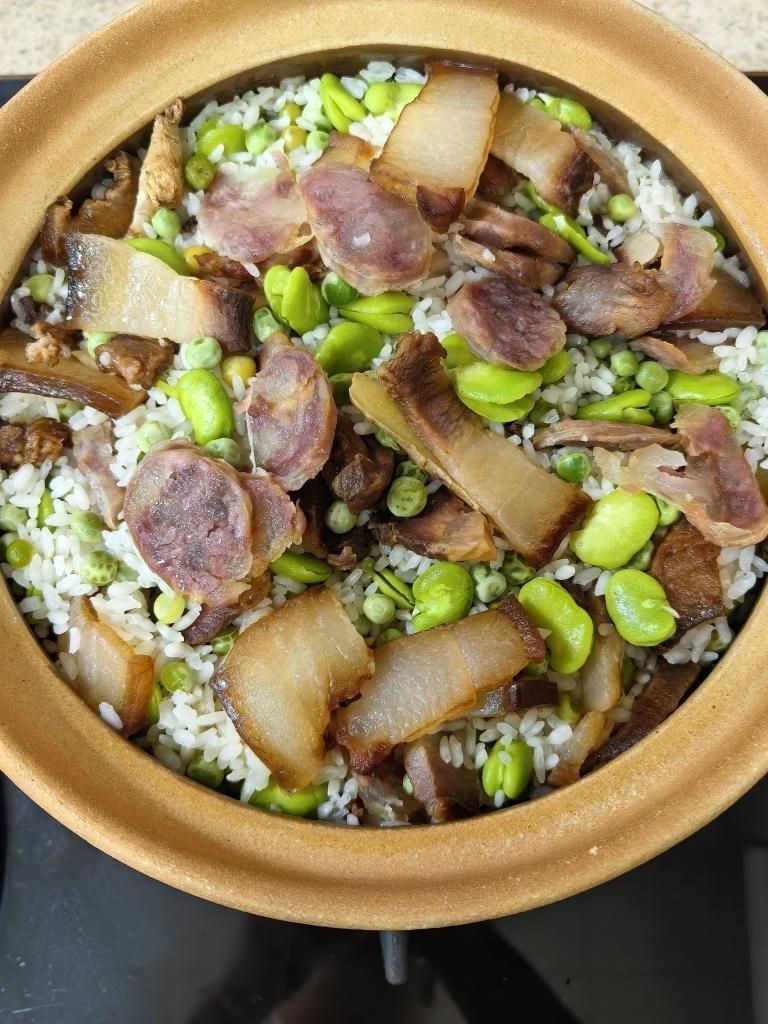 砂锅腊味蚕豆饭/立夏饭