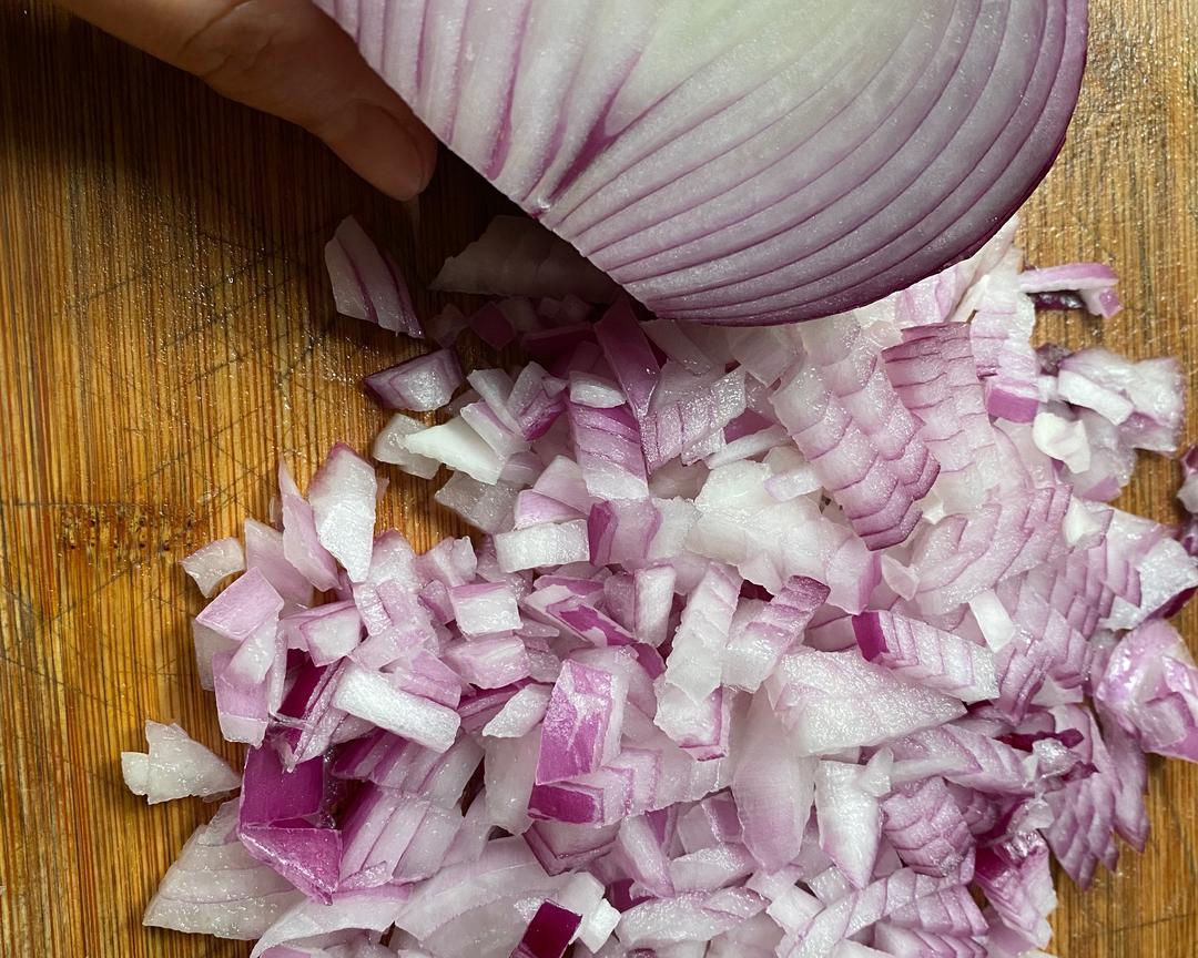 切洋葱,不辣眼睛98的做法