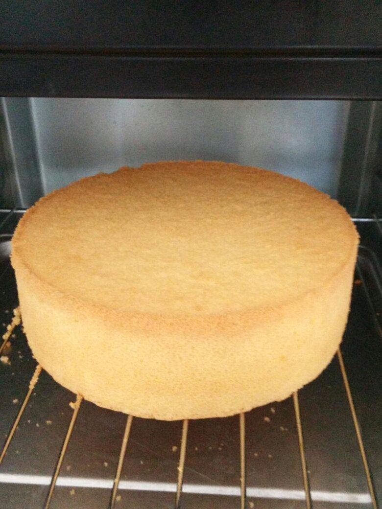 八寸戚风蛋糕
