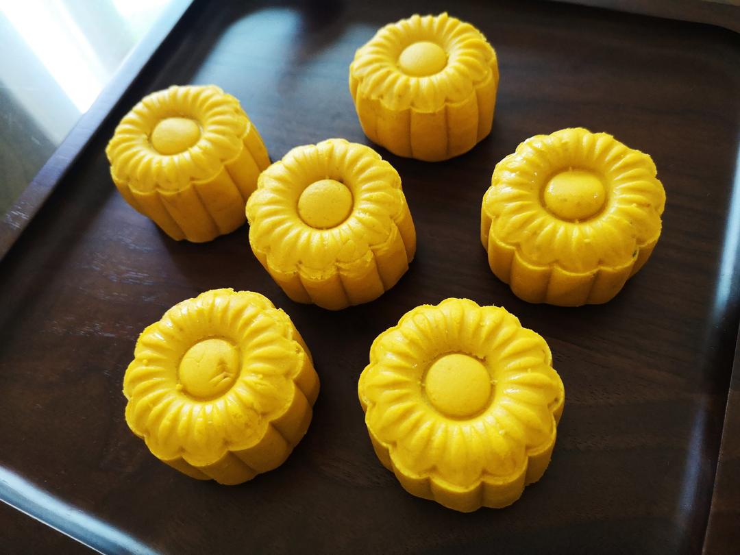 广式月饼—蛋黄莲蓉月饼