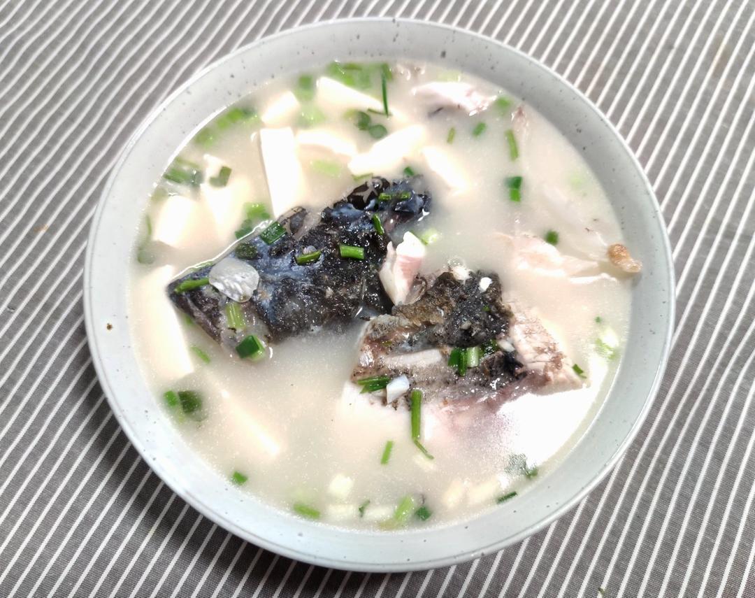 豆腐鱼头汤
